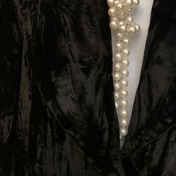 Black Crushed Velvet Trench Coat Large Gently worn Made by Working Classics - Picture 3 of 5